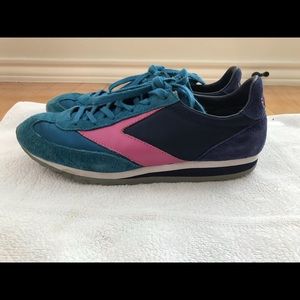 Brooks women’s shoes